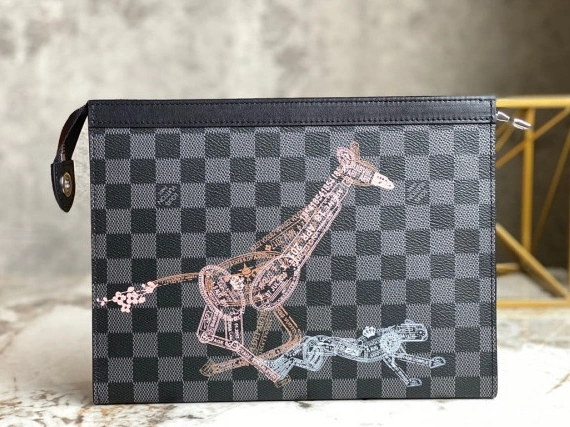 Cheap VUITTON VOYAGE LOUIS POCHETTE 0802